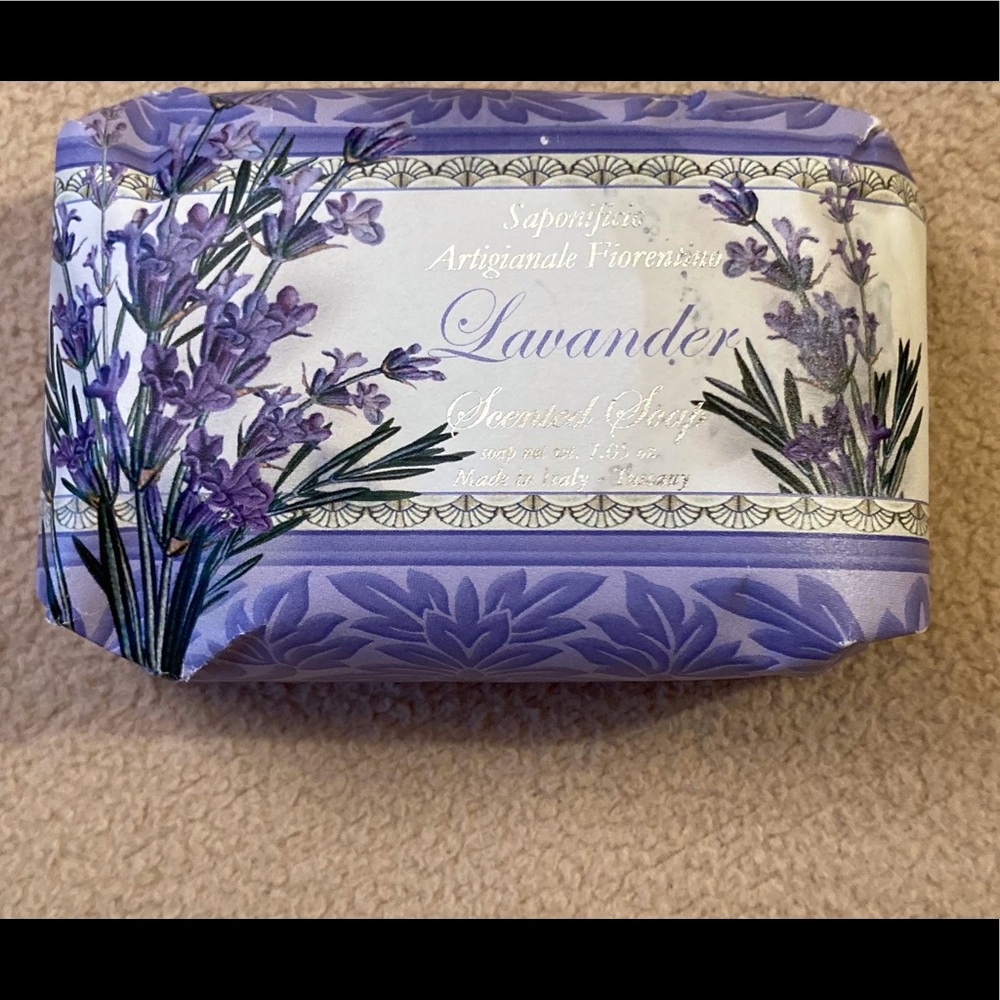 Italian Fiorentino handmade luxurious fragrant lavender soap bar 7.5 oz bar